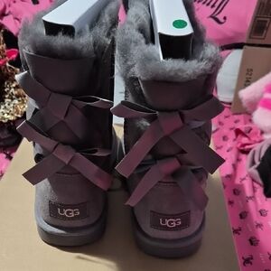 Bailey Bow Uggs Grey